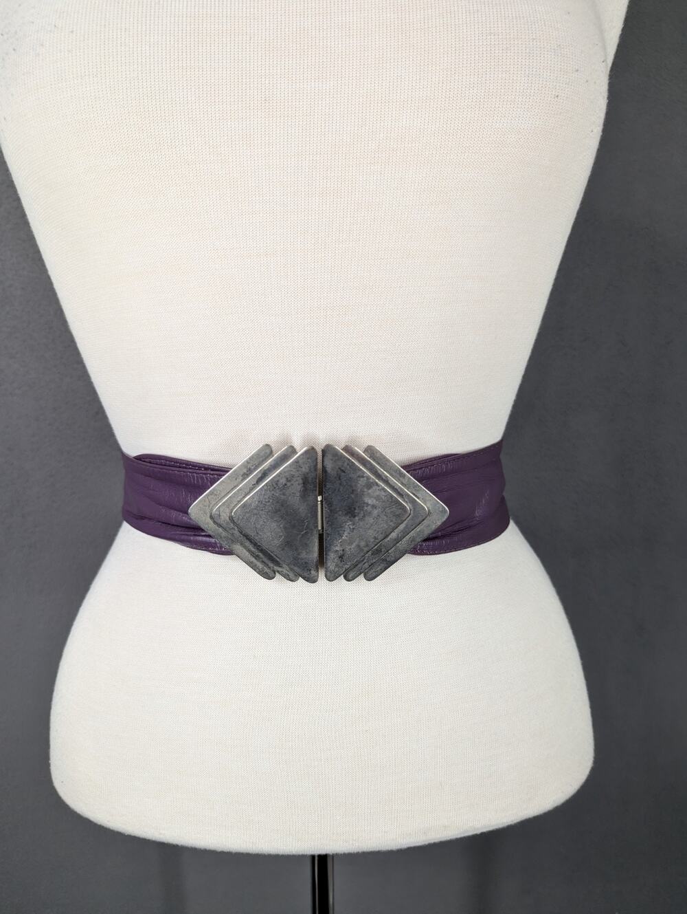 Vintage Purple Leather Belt XS/Small Geometric Silver Tone Buckle 27-28"